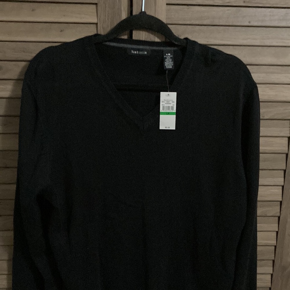 NWT - Men’s Van Heusen V-Neck Black Sweater (L) - Picture 2 of 8